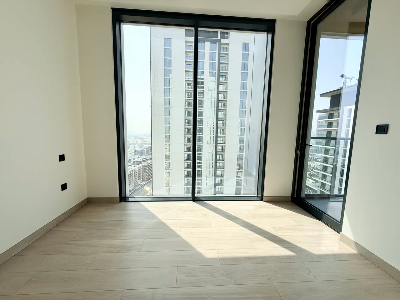 1.5BR in Crest Grande