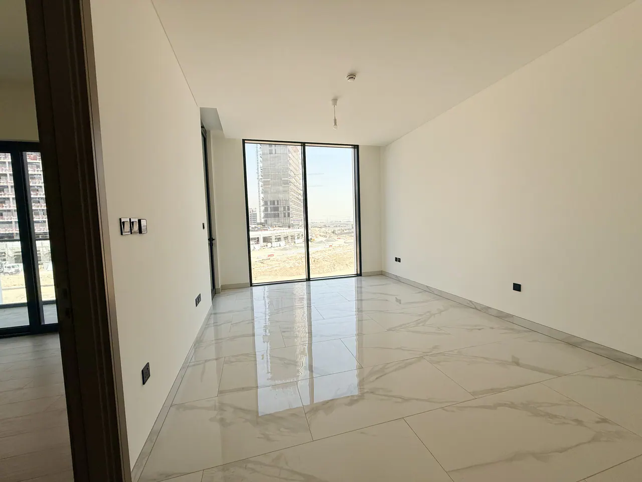 1BR in Crest Grande